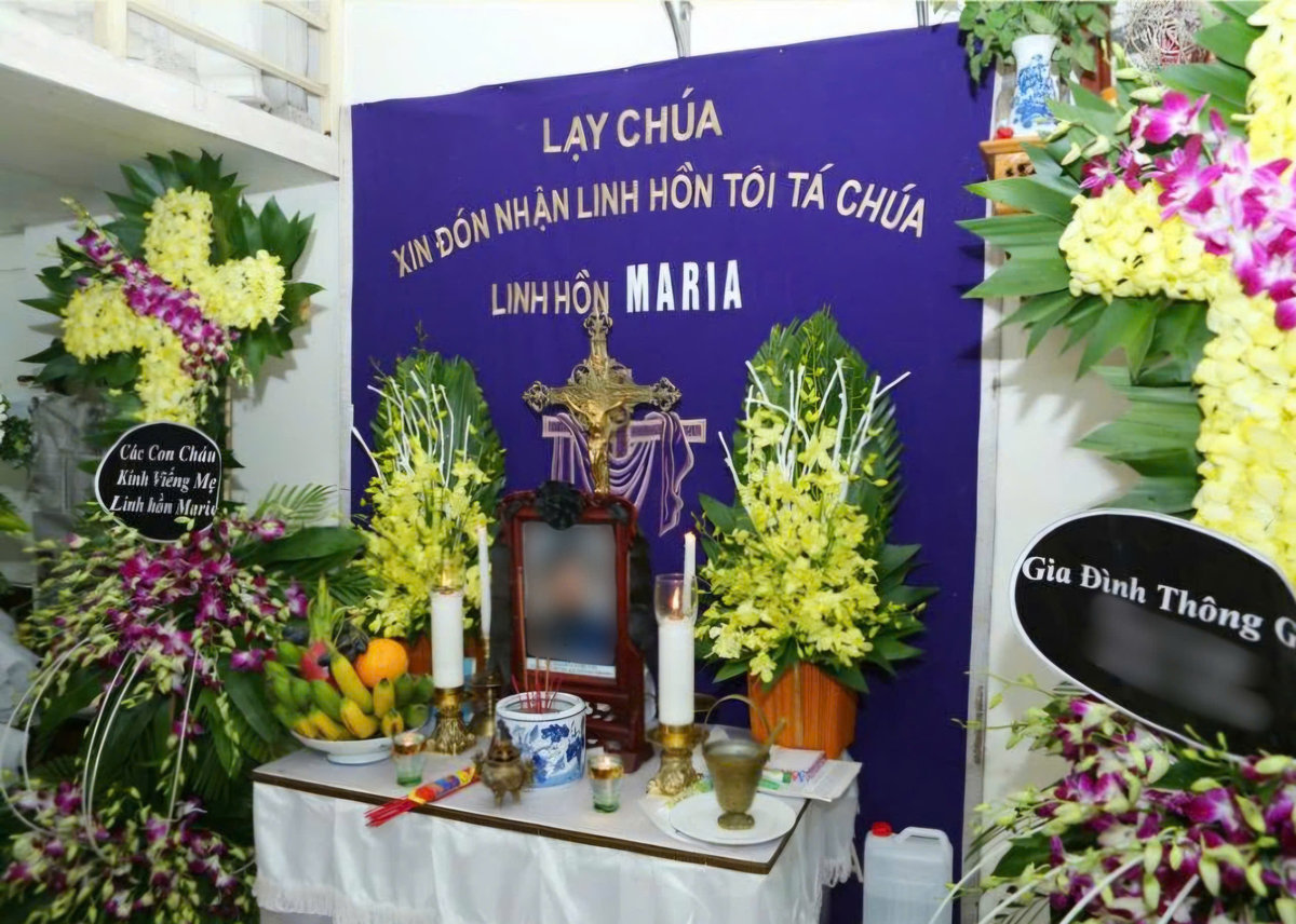 Giữ cặp đèn cầy bái quan