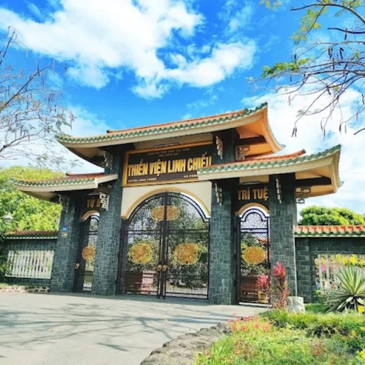 chùa ở đồng nai đẹp Linh Chiếu