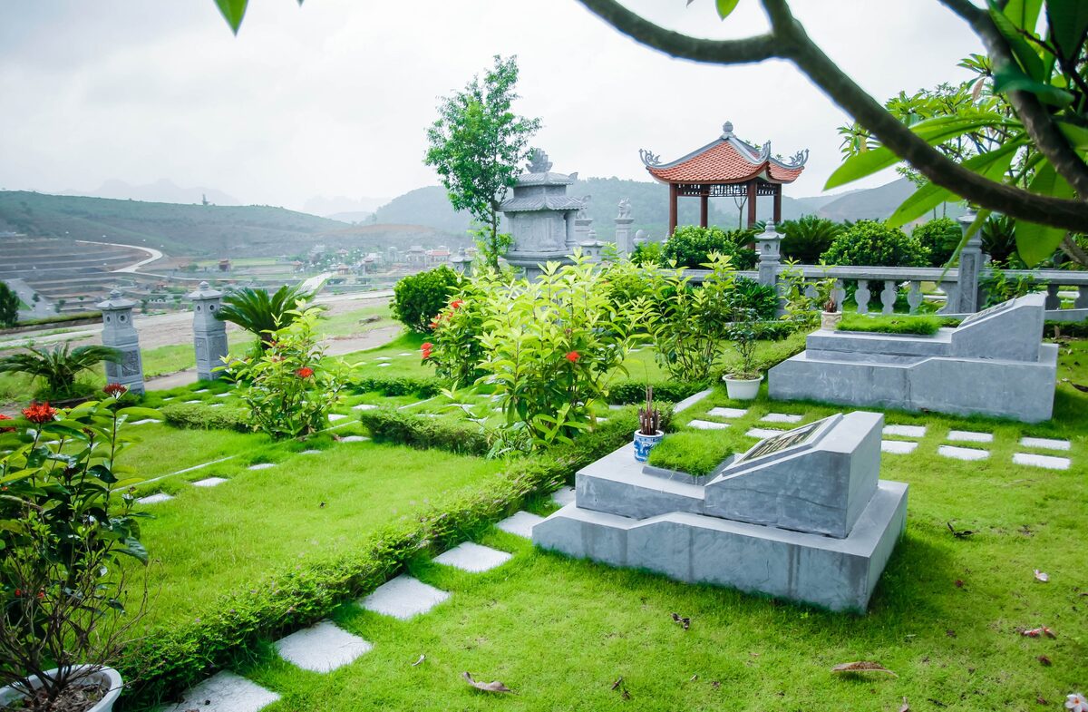 mua trước phần đất nghĩa trang