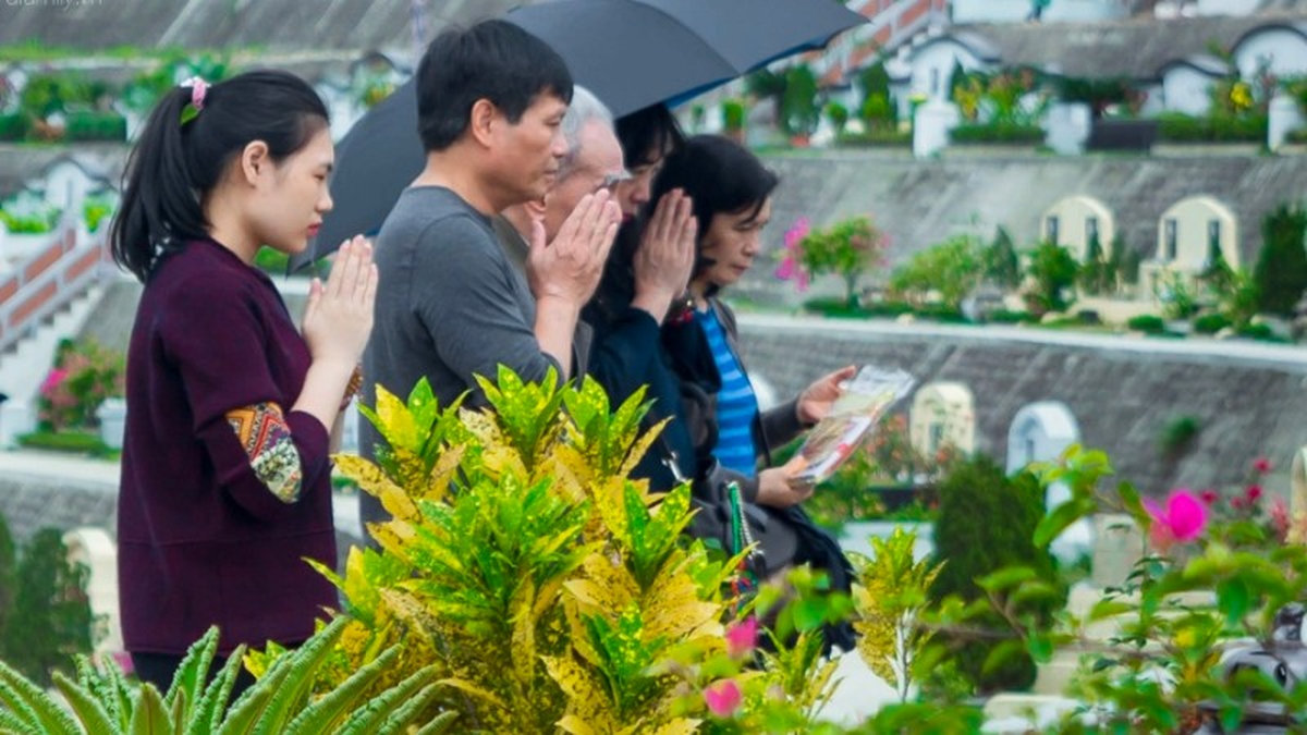 Điều cần chú ý khi tảo mộ ngày Tết
