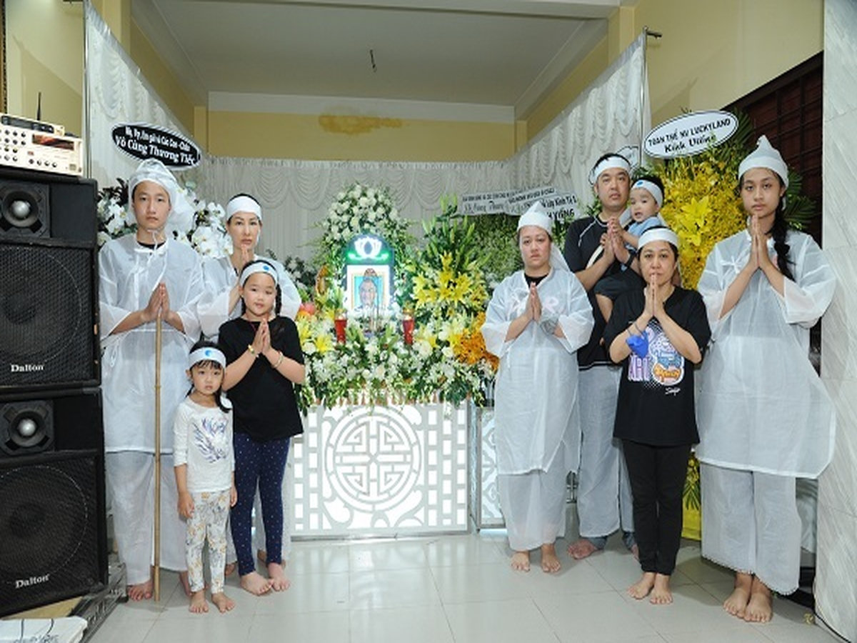 Áo tang lễ truyền thống