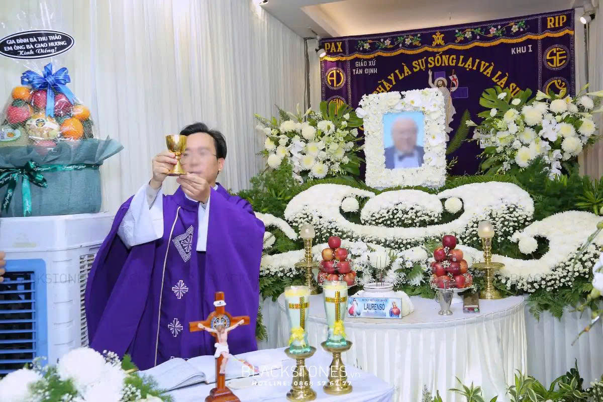 Dịch vụ tang lễ Công giáo