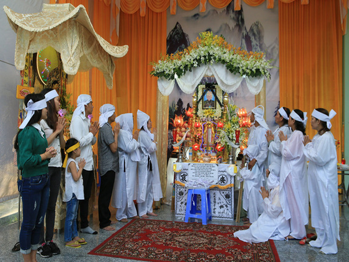 Ý nghĩa của áo tang lễ