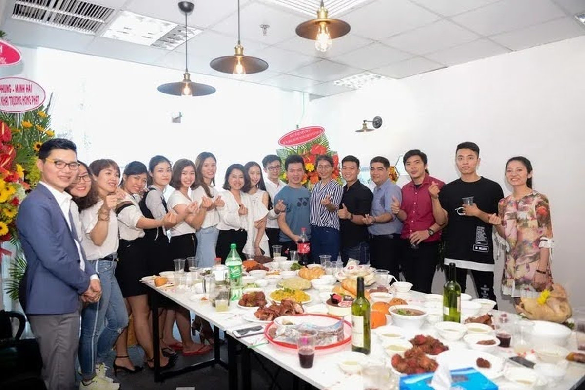 Cúng khai trương đầu năm mới