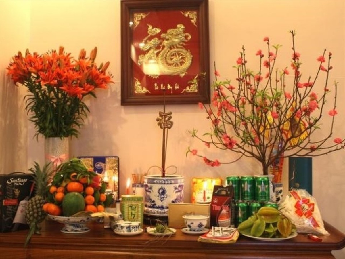 trang trí bàn thờ ngày tết nguyên đán