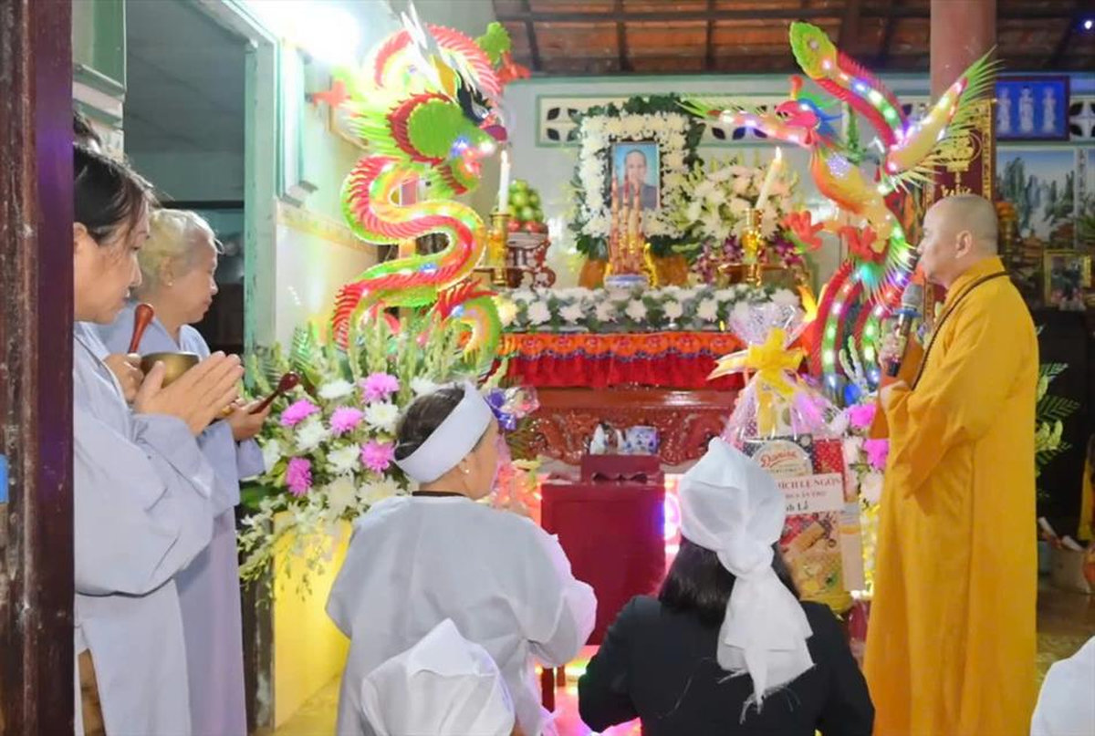 Xem giờ đẹp an táng chuẩn