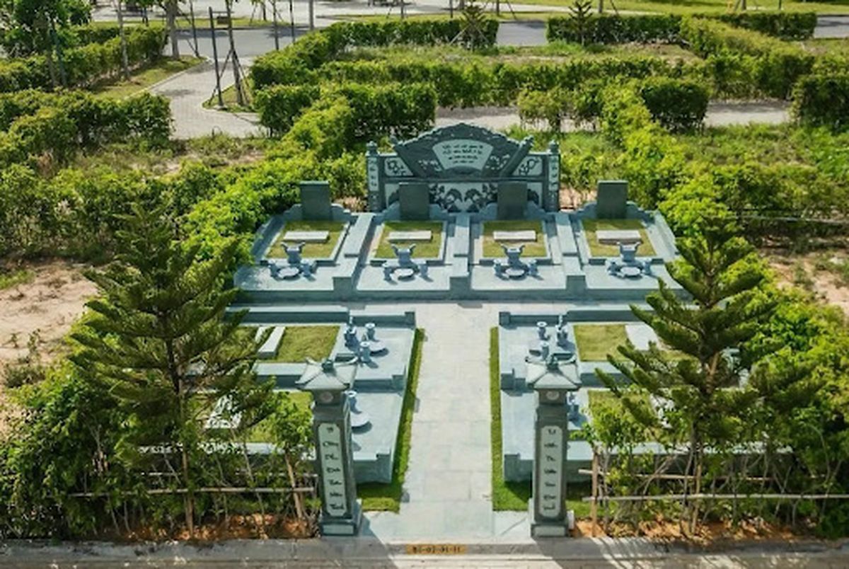 Câu đối khắc lăng mộ gia tộc