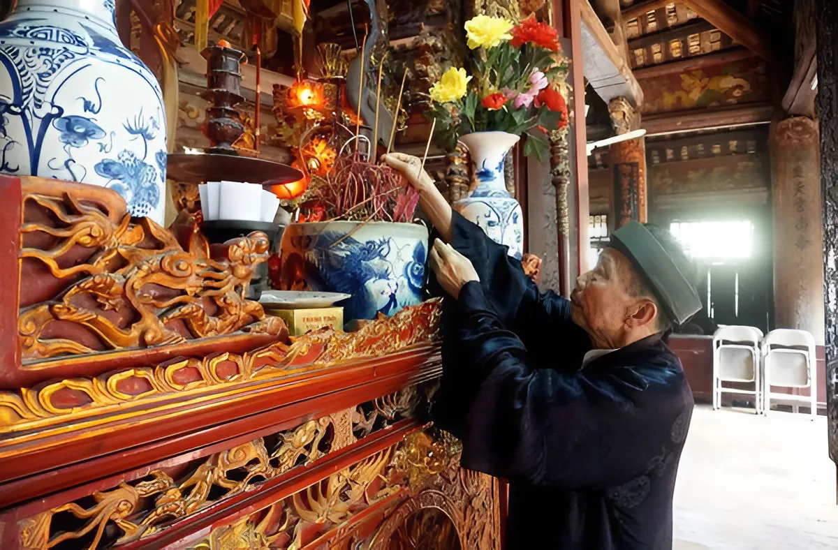 Mỗi câu chữ trong văn khấn cúng thất đều là sự bày tỏ lòng thương nhớ