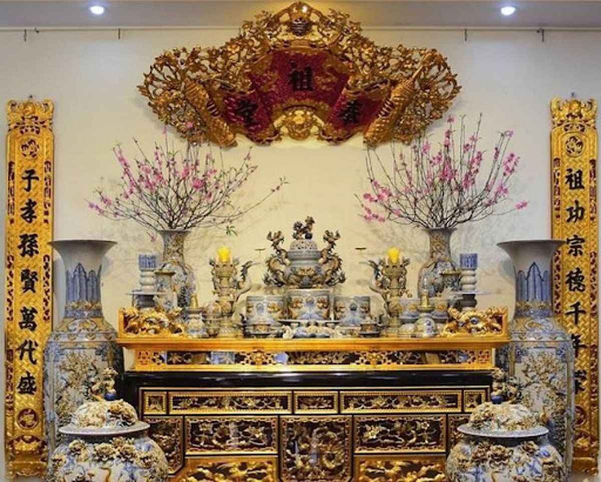 Câu đối khắc trên lăng mộ gia đình