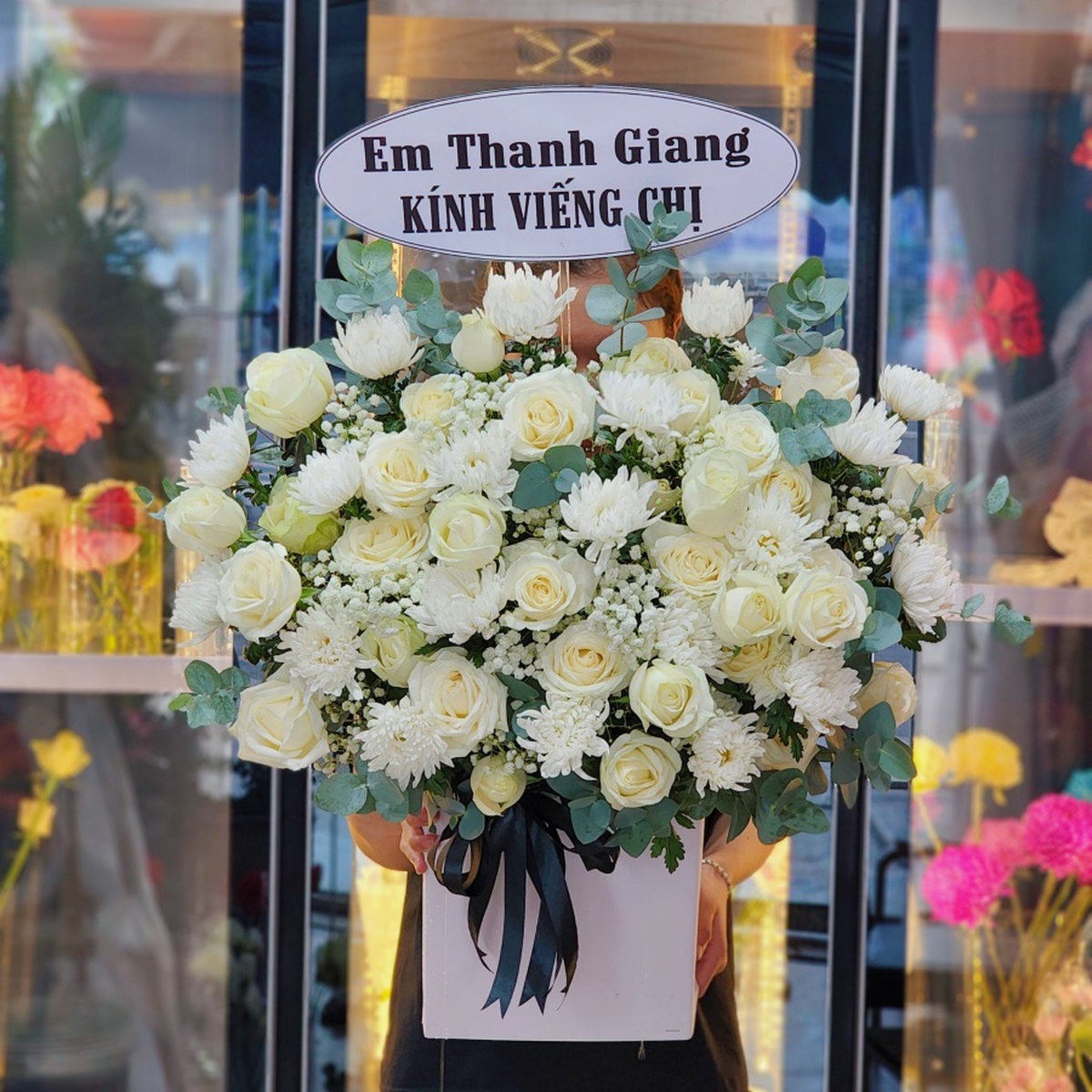 lẵng hoa viếng đám tang đẹp